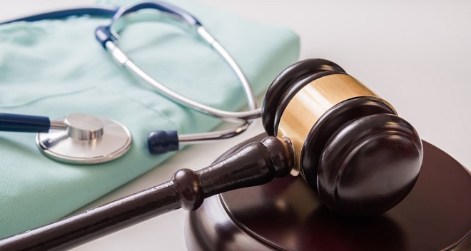  Justiça nega revalidação simplificada de diploma médico