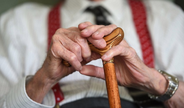  Pesquisa mostra o impacto das quedas na qualidade de vida de idosos