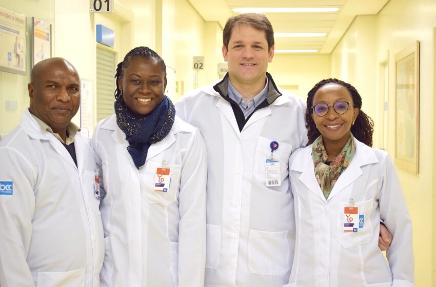  Em projeto voluntário, Moçambique tem primeiros ginecologistas oncológicos