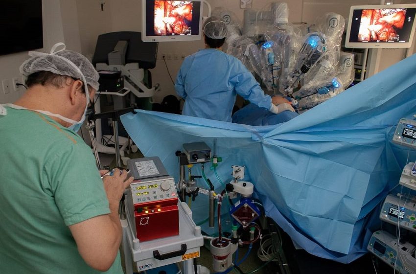  Hospital São Lucas realiza cirurgia robótica oncológica inédita no país
