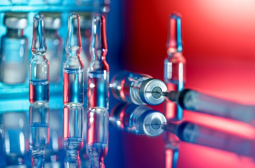  Nobel de Medicina premia cientistas que desenvolveram vacinas de mRNA