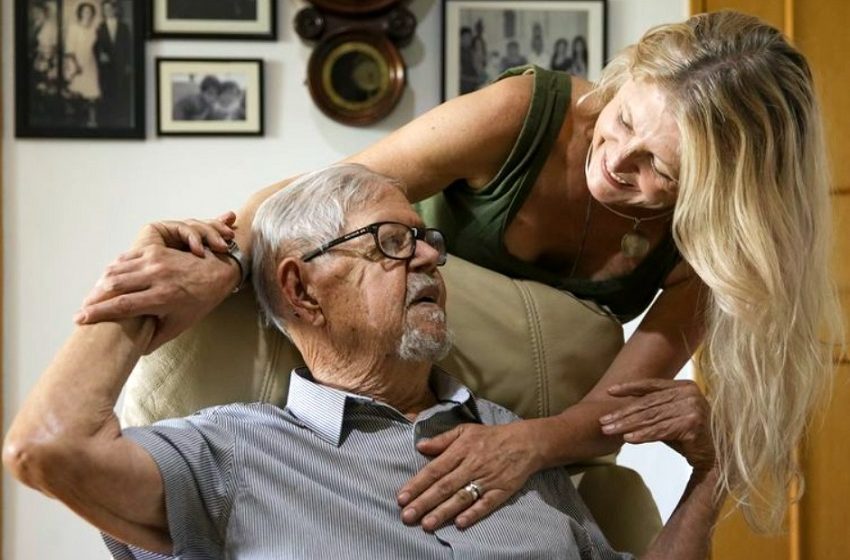  Cuidadores de pacientes com Alzheimer precisam de proteção