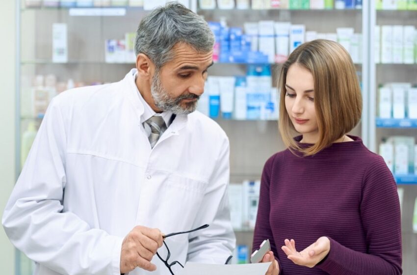  Justiça Federal suspende prescrição de remédios por farmacêuticos