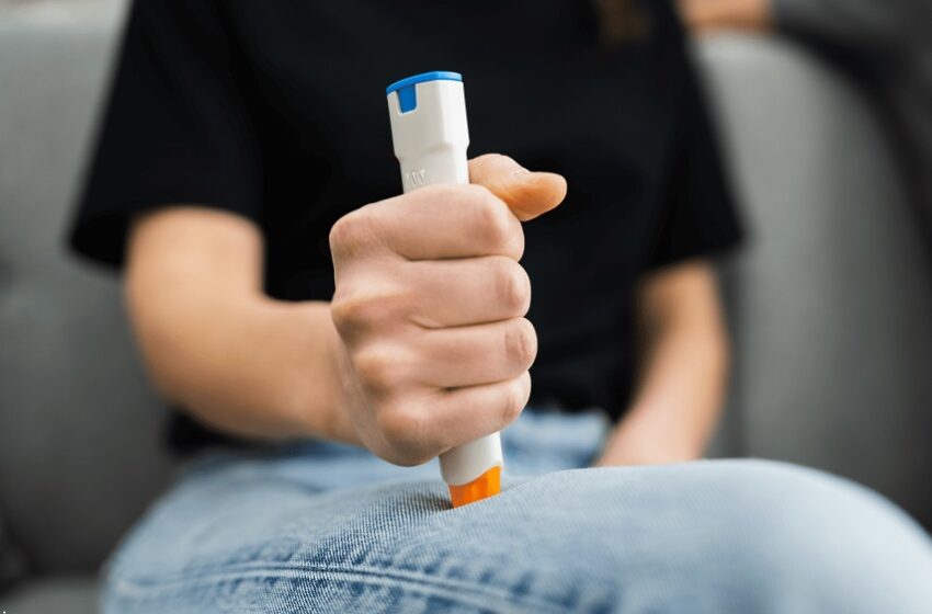  Projeto inclui adrenalina autoinjetável na lista de medicamentos do SUS