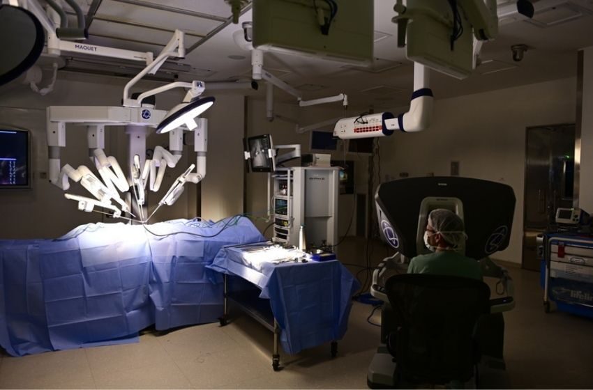  Einstein usa robótica e quimioterapia aquecida contra tumores pleurais