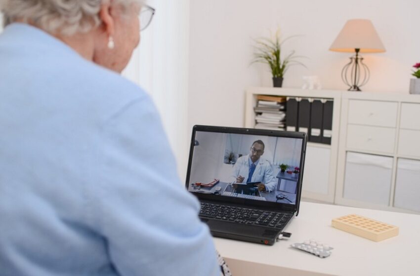  Aluna do curso de Gerontologia da USP conquista prêmio de inovação para o SUS