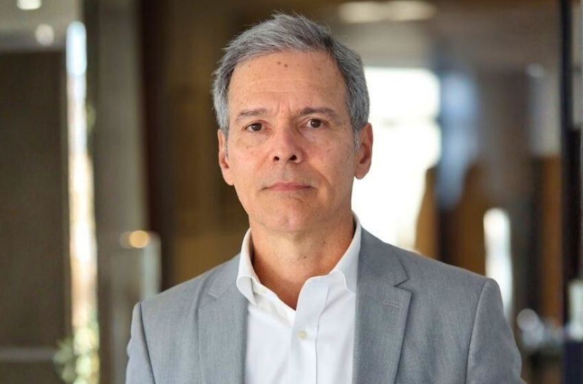  Denizar Vianna, professor da UFRJ, assume superintendência do IESS